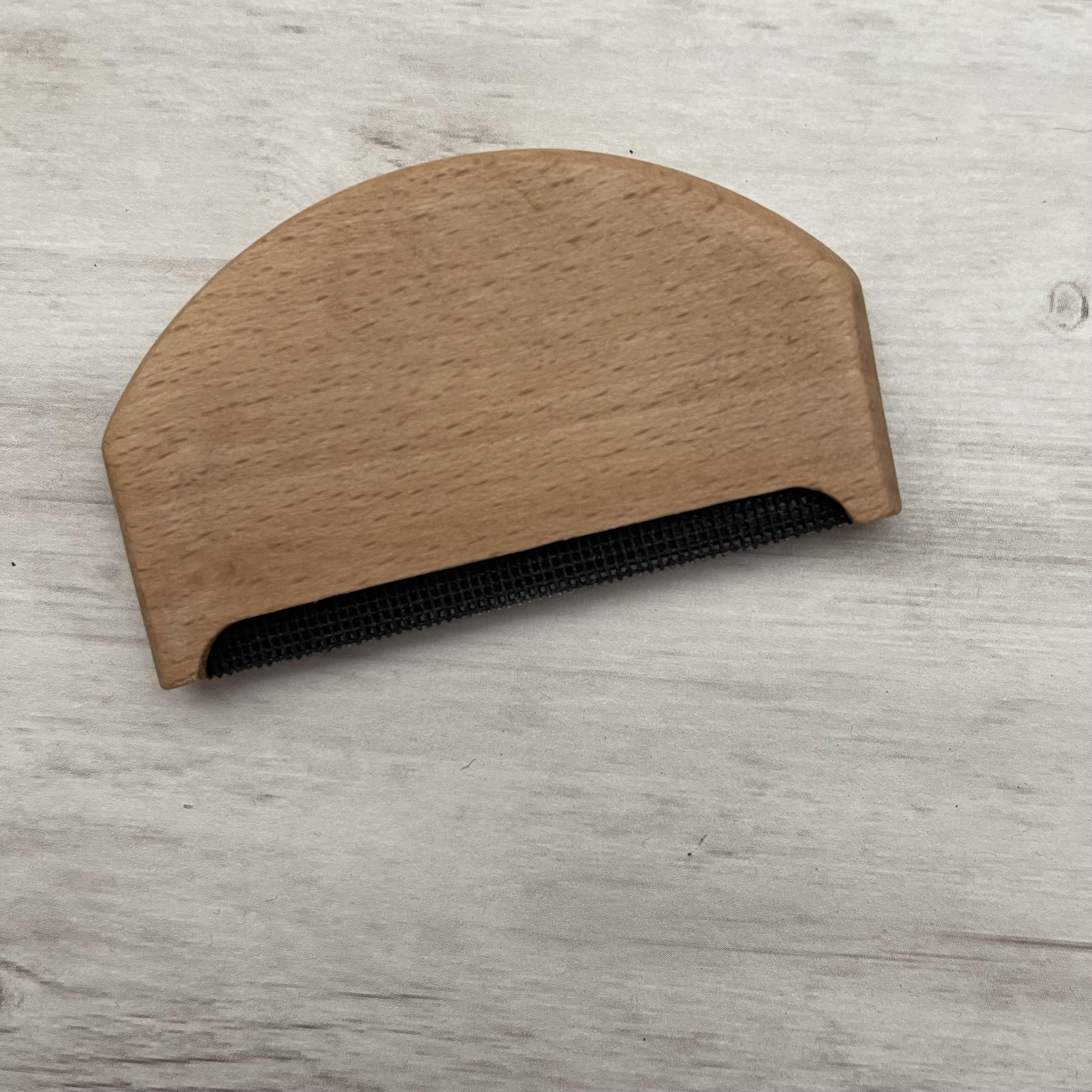 Wooden cashmere comb