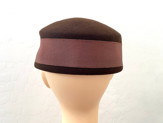 Pillbox Hat Vintage 1940s Brown Wool Felt Bow - image 5