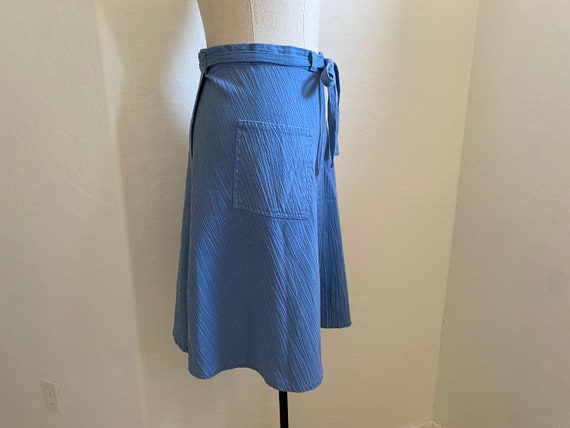 RUMBLE SEATS Wrap Skirt Vintage 1970s Blue Cotton… - image 4