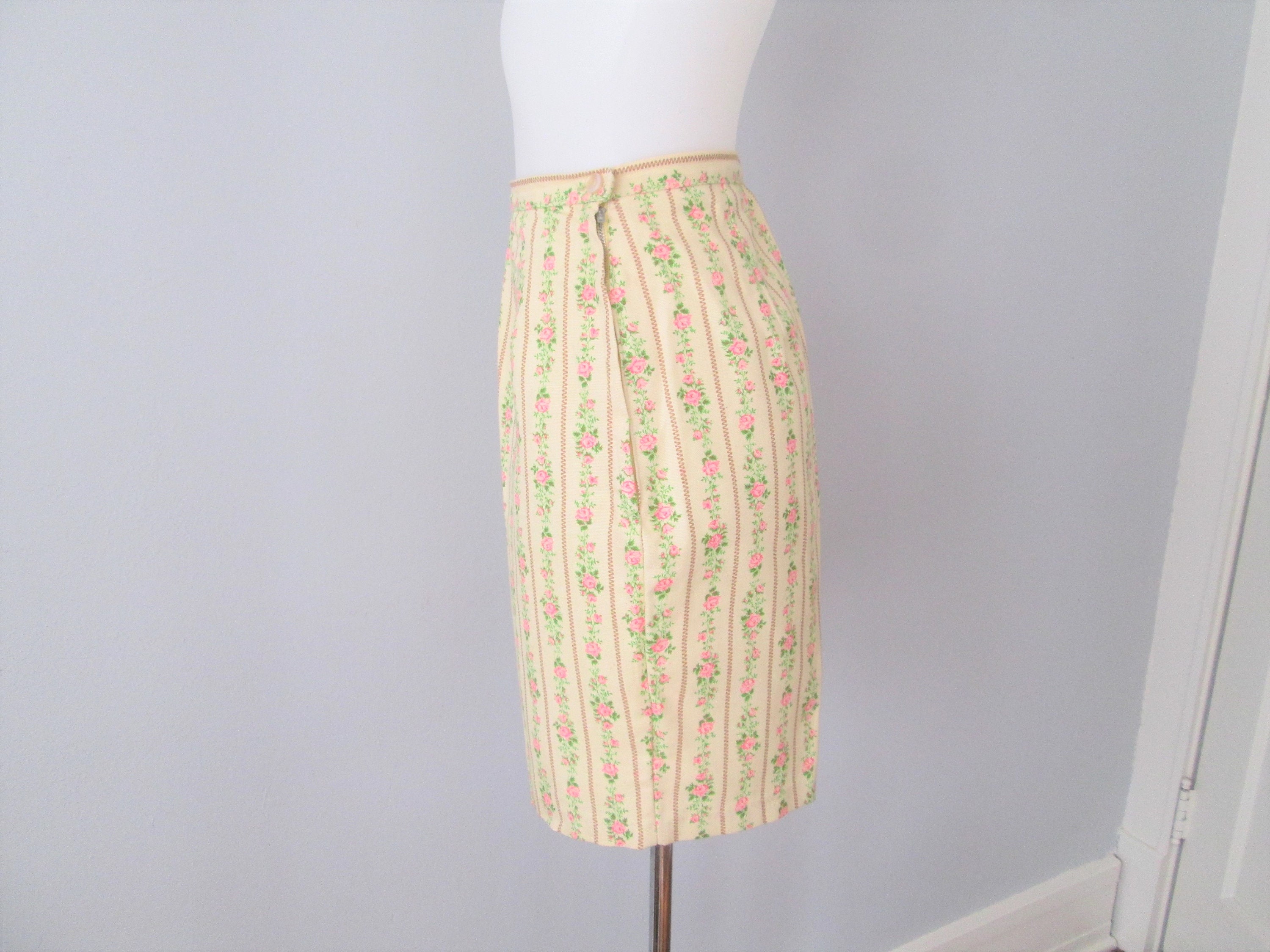 Vintage 1960s Pedal Pushers Long Shorts High Waist Yellow Pink | Etsy