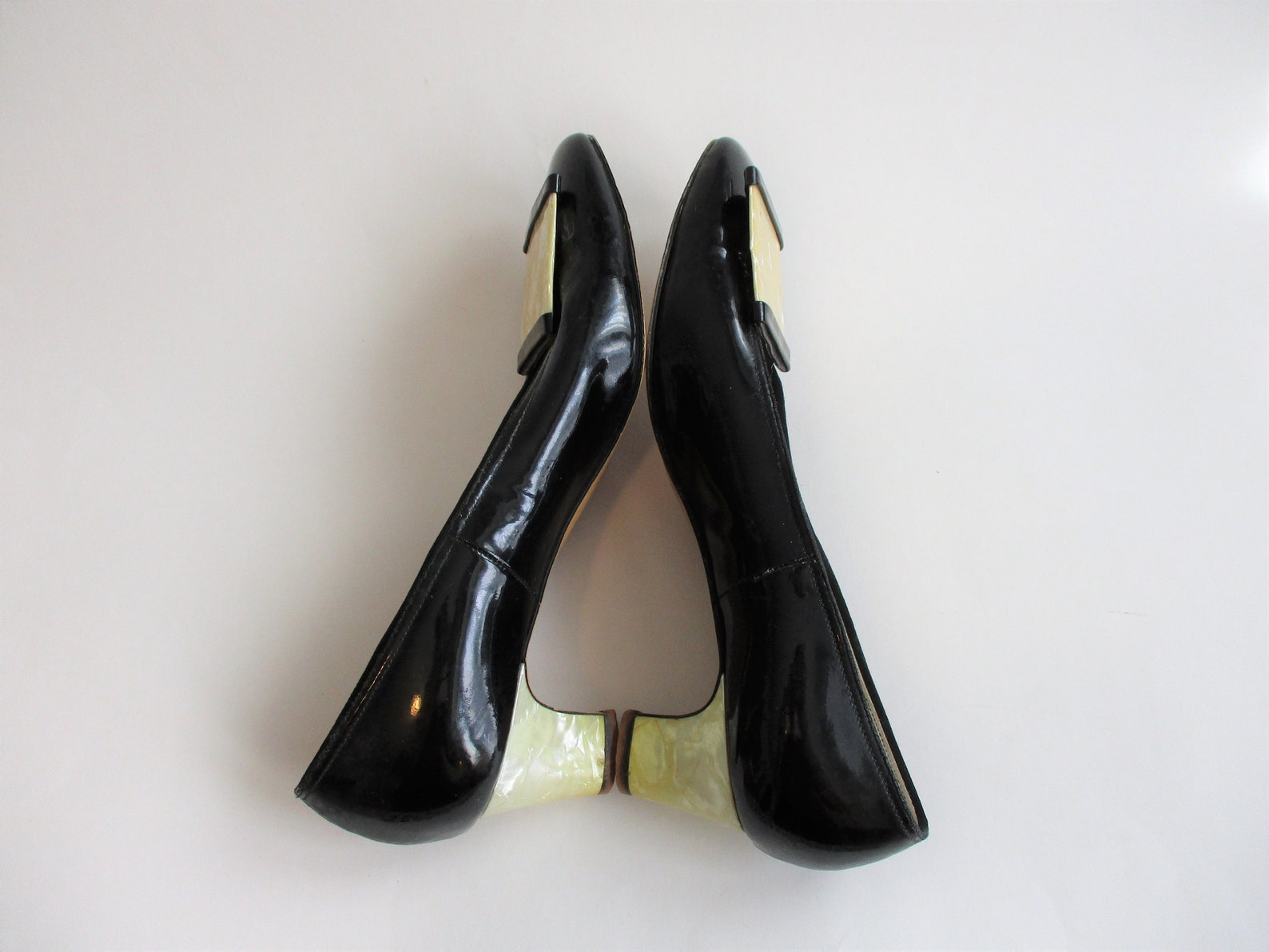lucite shoes pumps