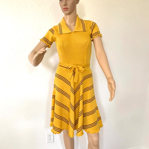 70's Yellow and Green Chevron Striped Short Sleeved Sweater by George 5 main image 1