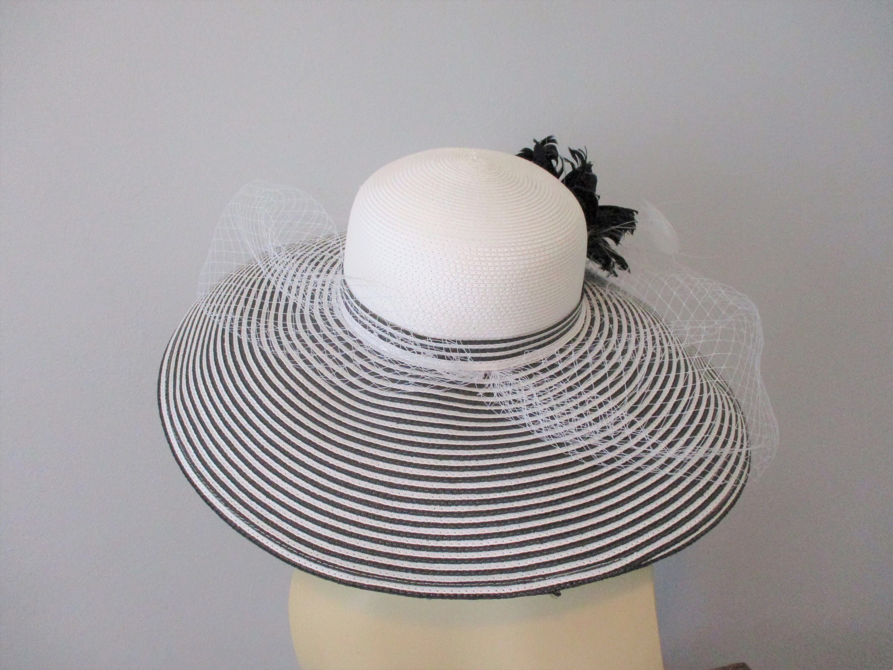 White and Striped Wide-Brim Hat main image 0