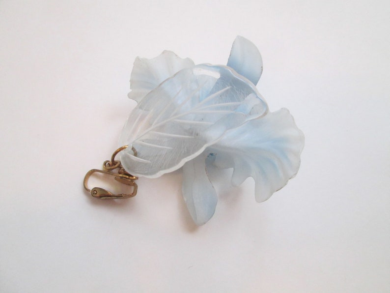 Rare Necklace Clip On Earrings Jewelry Set Vintage 1950s Large Celluloid Orchid Flowers Clear Lucite Leaves