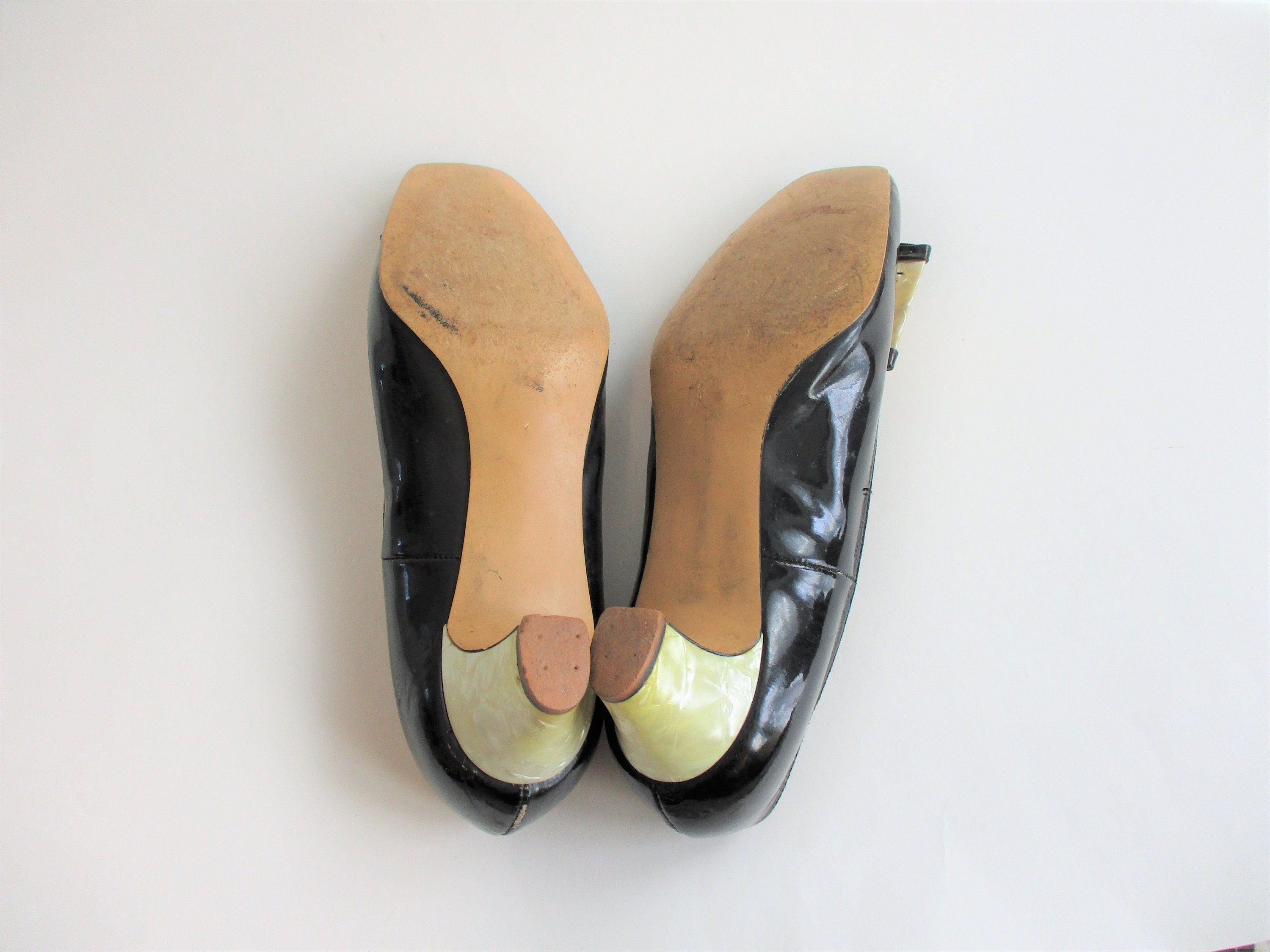 lucite shoes pumps