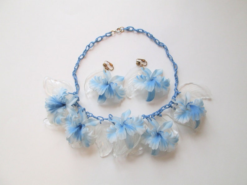 Rare Necklace Clip On Earrings Jewelry Set Vintage 1950s Large Celluloid Orchid Flowers Clear Lucite Leaves