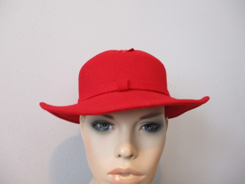 Red Fedora Hat Vintage 1970s Betmar Wool Felt Grosgrain Bow