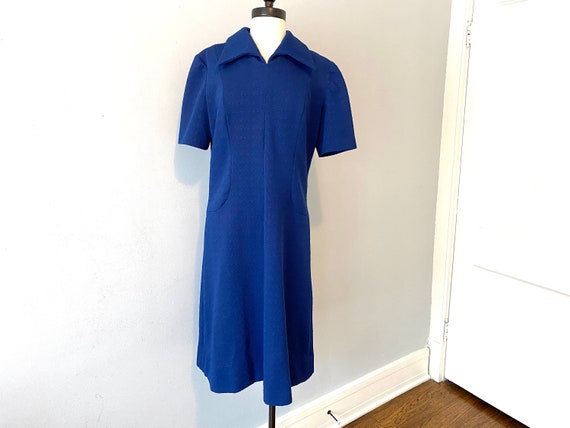 Mod Shift Dress Vintage 1960s Navy Blue Polyester - image 3