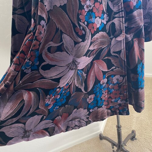 Swing Coat Vintage 1980s shops Purple Floral Velvet