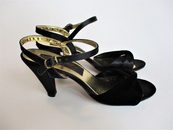 Elegant Heels Pumps Shoes Sandals Vintage 1980s Op