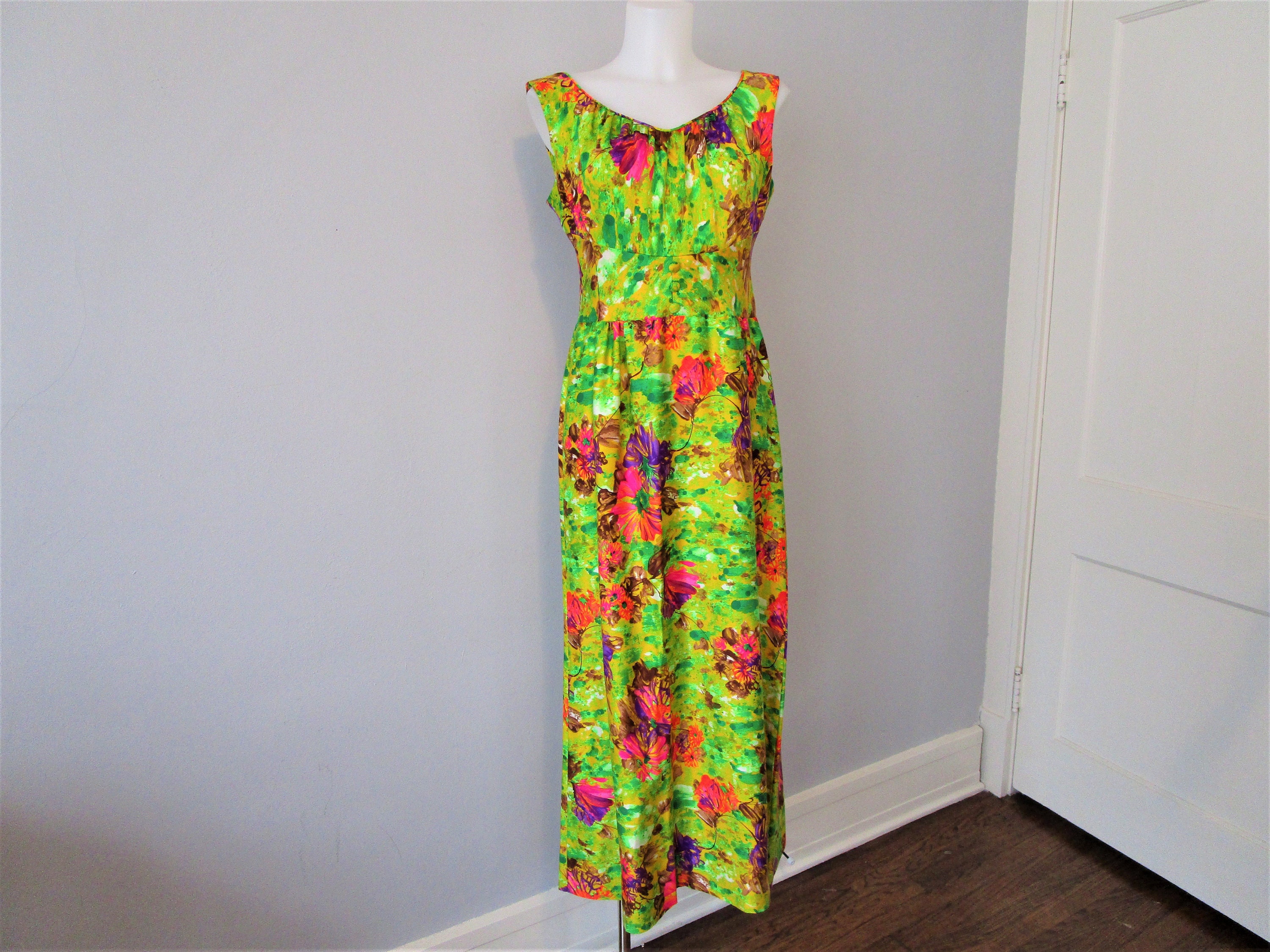 LIBERTY HOUSE Maxi Dress Vintage 1970s Bold Floral Print | Etsy
