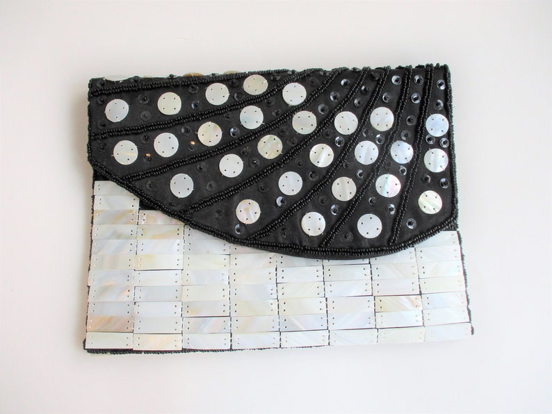 Mod By Design Clutch Purse Vintage 1980s Mother Of Pearl Beaded