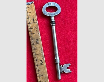 Insane Asylum - Skeleton Key Rare GENUINE From Old US Mental Hospital w/COA - Paranormal Ghost Sanitarium Oddity Medical