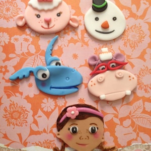 Doc mcstuffins Inspired Fondant Cupcake, CookieToppers
