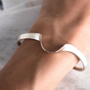 Vintage Silver Wavy Cuff - Etsy - Page 2