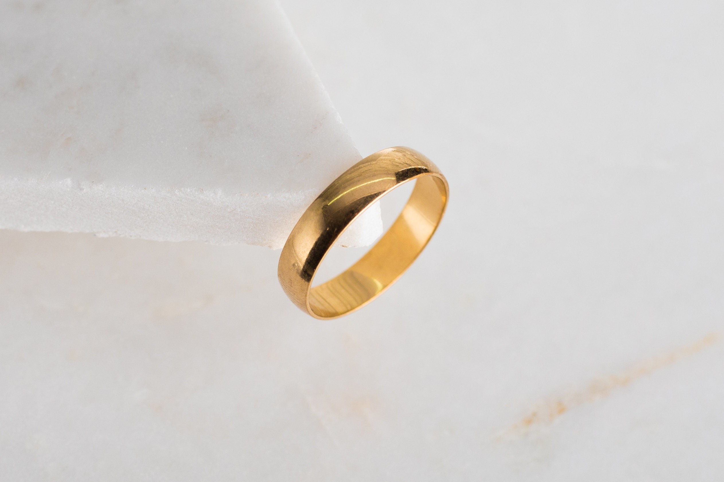 10k Solid Yellow Gold Keepsake Wedding Band Vintage Estate Plain