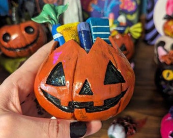 Pequeño Jack O' Lantern relleno de caramelo