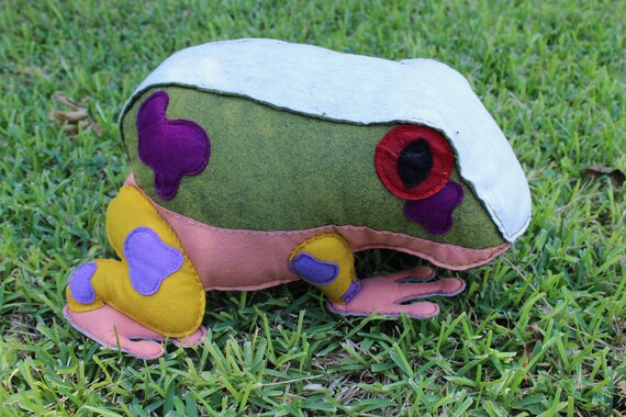 froggy plush