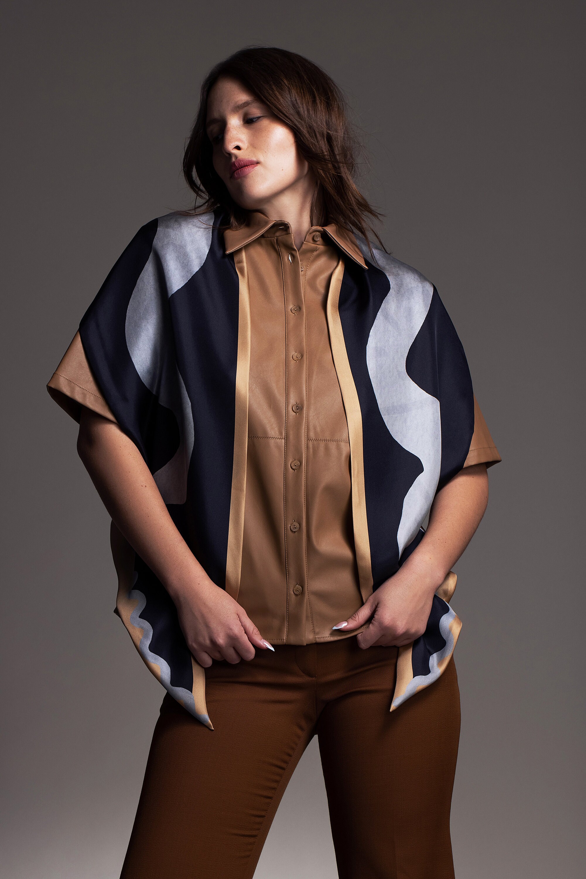 DOUBLE SIDED SCARF BEHIND CLOSED DOORS main image 1