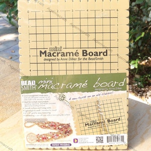 A little review on the BeadSmith macrame board  Micro macrame tutorial,  Micro macrame, Macrame