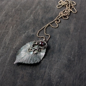 Elm Leaf Pendant with Garnet, Electroformed Copper Necklace, Nature Jewelry, Botanical Gift for Her, Woodland Aesthetic, Forest Inspired