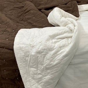 Amore Beaute King Size Bedding is especially nice in Summer to bundle up under on warm nights or on crisp Autumn nights.