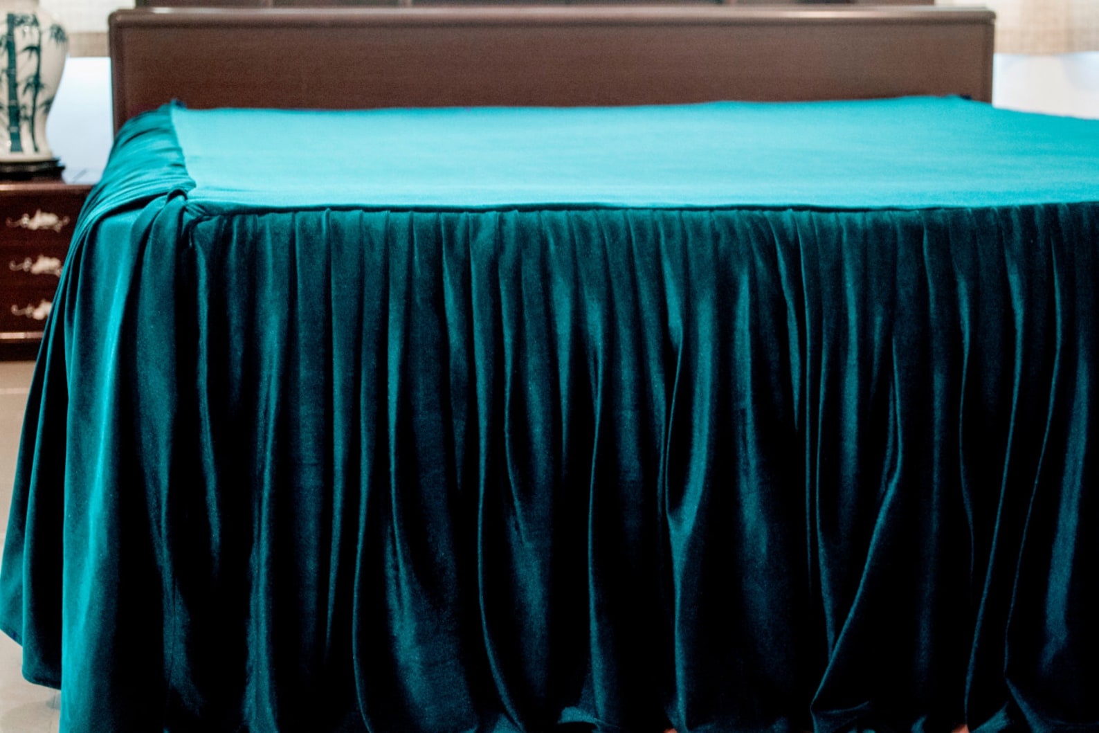 Velvet Bedspread Velvet Bedding Ruffled Bedspread Queen Bed Etsy