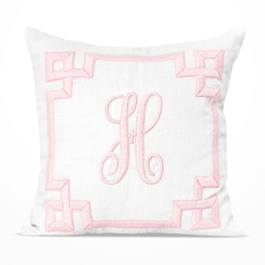 Geborduurde kussensloop met monogram, gepersonaliseerde kussensloop, gepersonaliseerde kussensloop voor koppels, kussen met monogram voor kinderen, cadeau