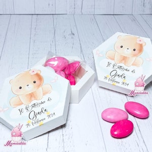 Scatoline confetti per Battesimo modello ORSETTO, scatoline esagonali, bomboniere Battesimo orsetto bimba, scatoline artigianali confetti