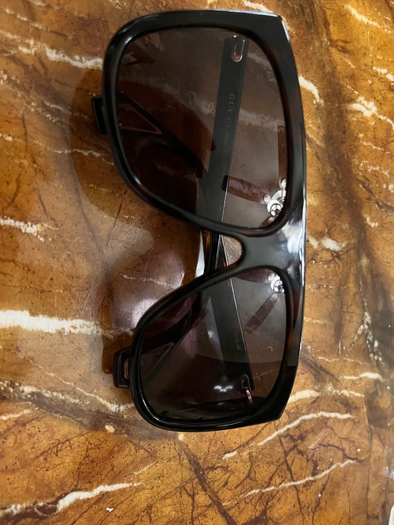 Gucci sunglasses GG0467s