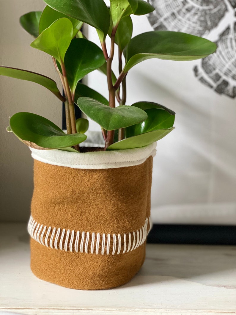 Indoor Plant Pot Cover Made With Pendleton Oregon Wool Round Etsy