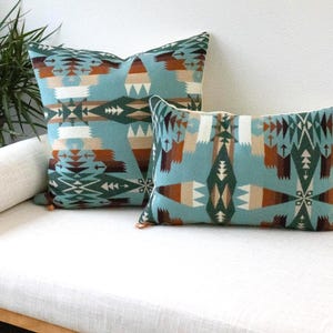 Capa de almofada Tucson Aqua em lã: Decoração com temática do sudoeste americano (feita sob encomenda)
