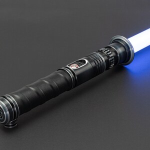 Defender Mk2 Eco Weathered (Inlindad), Välj Stunt RGB, Xeno V3 RGB eller Xeno V3 Pixel, taggar Star Wars Jedi Sith Mandalorian Lightsaber bild 2
