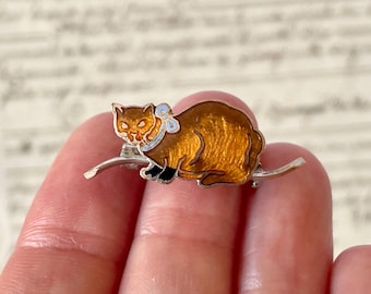 Antique/Vintage Enamel Cat Brooch/Pin - Circa 1920's-1940's.