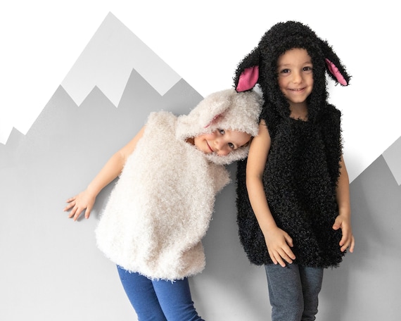 Costume da pecora bianca con cappuccio per bambino