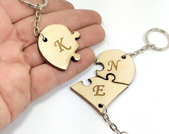 Personalized heart puzzle wooden keychain, 3 keychains set, broken heart, best friends keychain, matching keychains, family keychains set