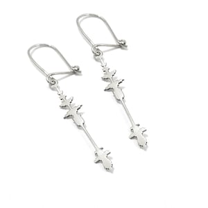 Boucles d'oreilles en argent sterling plaqué platine avec onde sonore coupée en contour 35 mm + code QR imprimé sur une carte