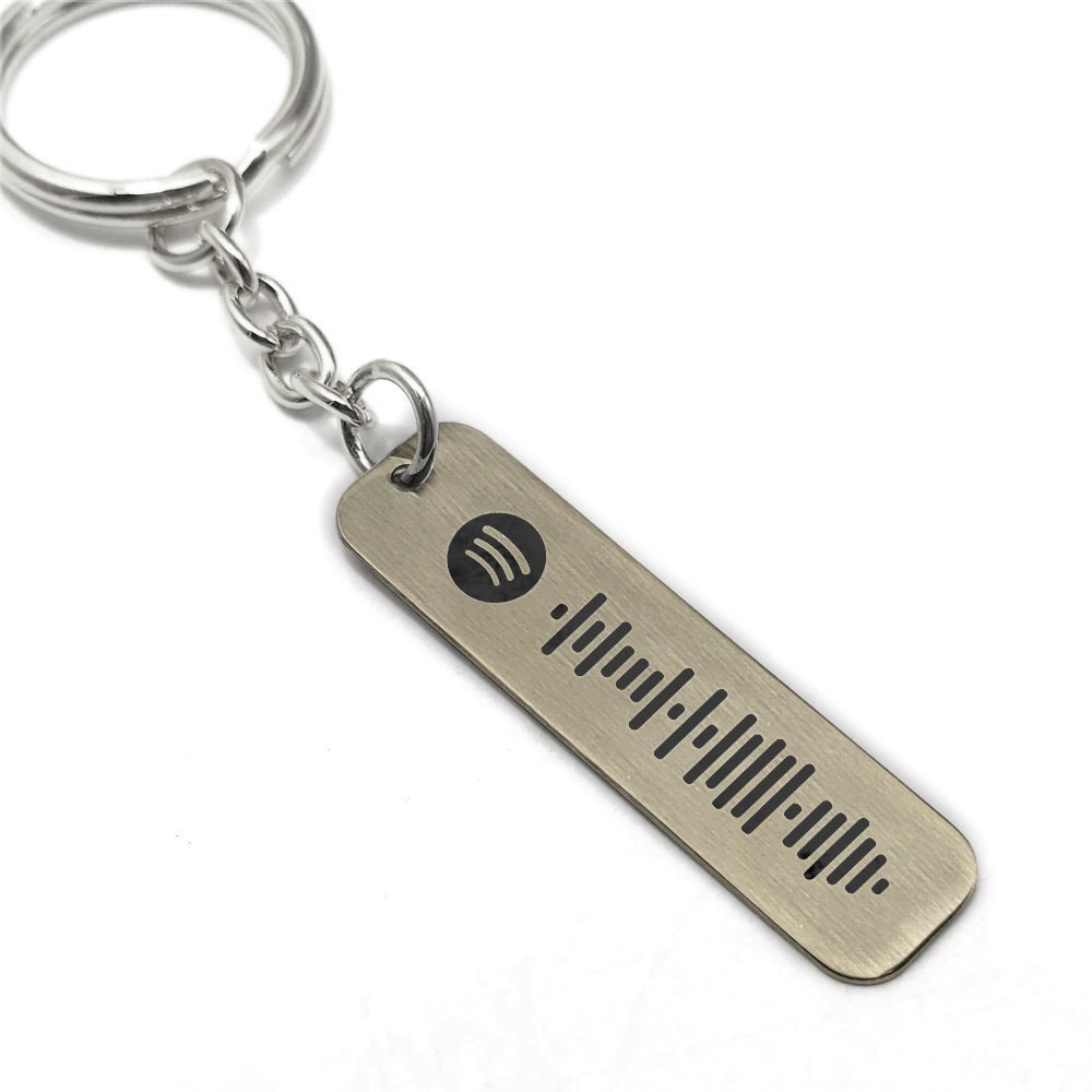 Keychain with personalized Spotify code engraved on nickel silver plate, Scan and play with the Spotify app