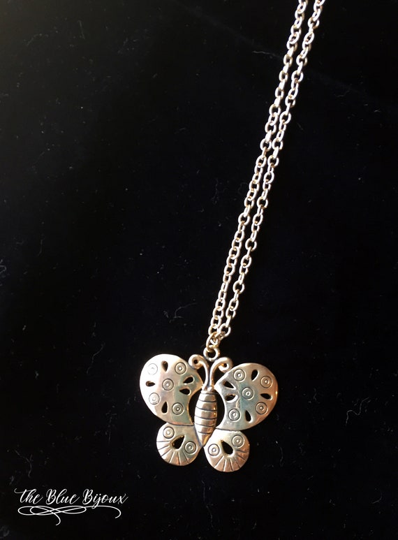 Large Gold Toned Butterfly Pendant Vintage Butterfl… Gem