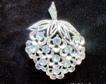 Sarah Coventry Rhinestone Brooch | Silver Toned Pin | Vintage Rhinestone Brooch | Strawberry Brooch