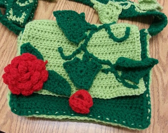 Poisen Ivy crochet purse