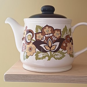 Vintage Sadler Floral Teapot: Retro 1970s Stoneware, Made in England