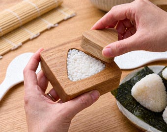Onigiri Mold - 1-Hole Japanese Rice Ball Press (5cm  tall Onigiri)