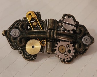 Steampunk recycled barrette- handmade cyberpunk jewelry- upcycled watch parts- French style clip- small hair clasp- Christmas gift women