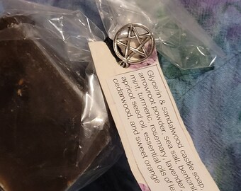 Witchy soap bar-magische handgemaakte natuurlijke huidverzorging-bescherming-intentie ritueel bad-magische kruidenzeep-zelfzorg cadeau-idee-zuivering