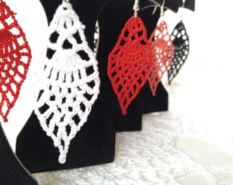 Lace leaf earrings