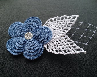 Irish rose hair comb with lace leaves