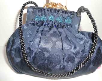 Bolso de noche azul de los años 50 con cuentas de tafetán en tonos joya EB-0145