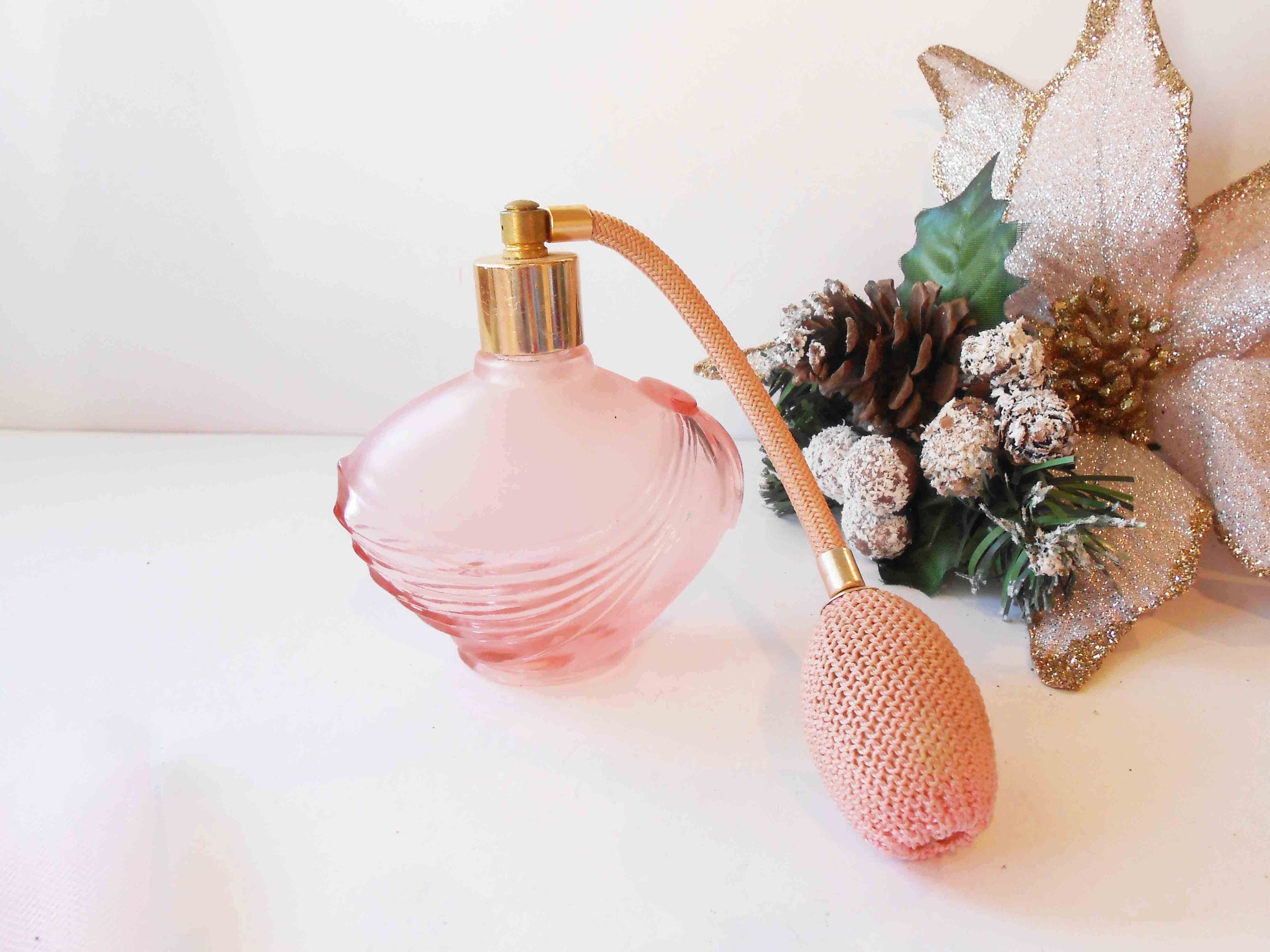 Pink Perfume Bottle With Atomizer, Old Scent Bottle, Vanity Accessory Pink  Frosted Glass Perfume Bottle, Refillable - Etsy