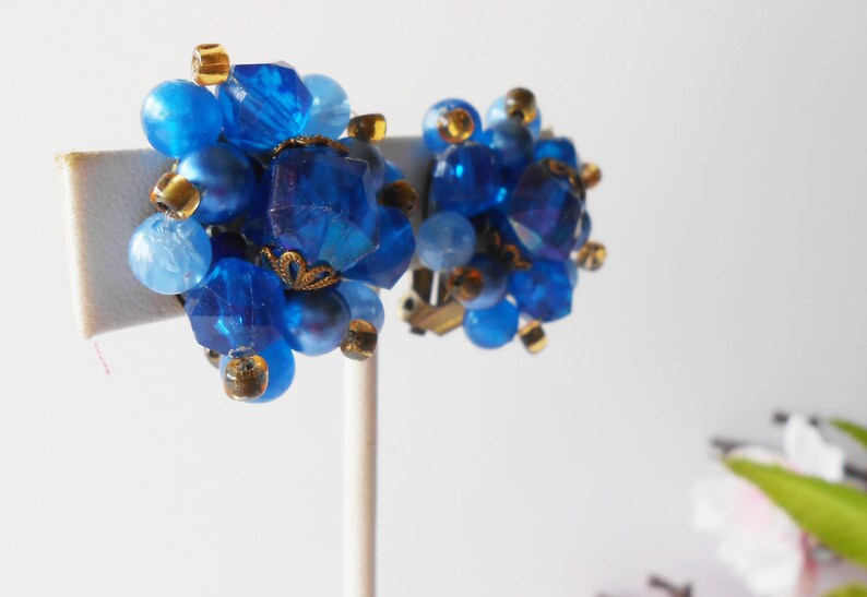 Vintage Blue Bead Earrings Glamorous Blue Bead Cluster Clip On Earrings
